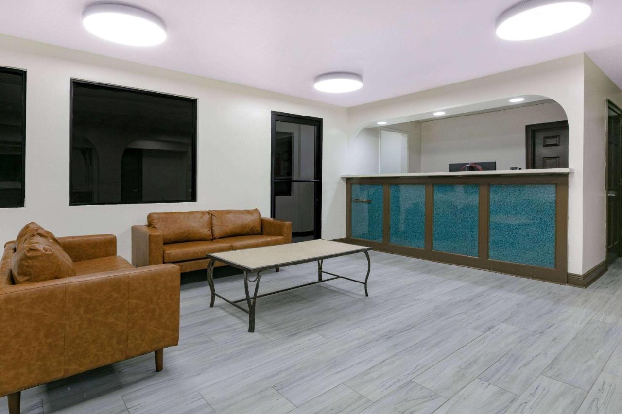 Super 8 By Wyndham Moss Point Μοτέλ Εξωτερικό φωτογραφία